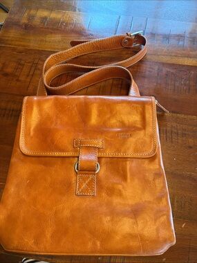 MEDICI Women’s Tan Leather Satchel Crossbody leather made in italy